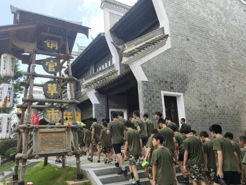 青少年教育學校,青少年特訓學校 青少年教育學校,青少年特訓學校