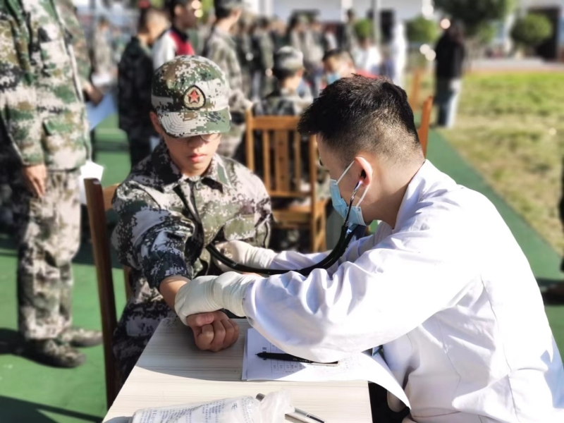 新起點青少年特訓學校組織學員開展健康體檢,青少年管教學校 新起點青少年特訓學校組織學員開展健康體檢,青少年管教學校