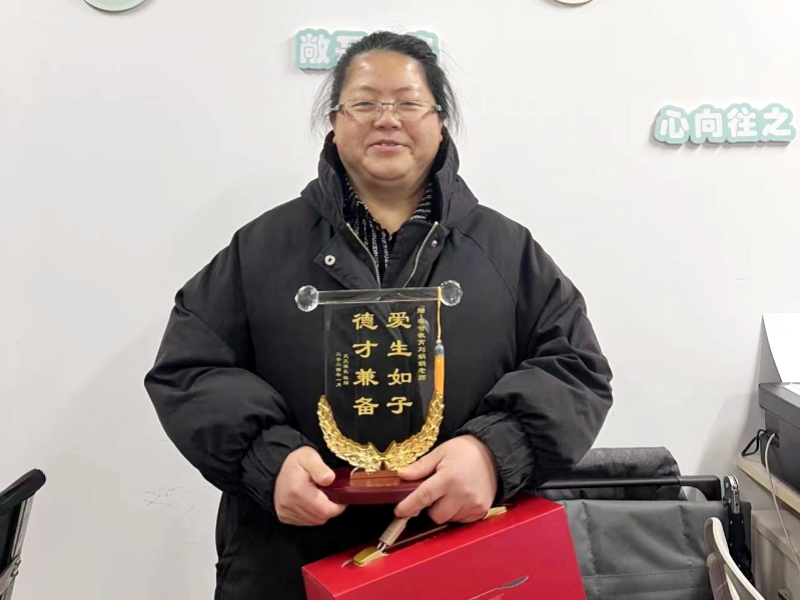 孩子心理疏導(dǎo)學(xué)校輕松化解孩子心理問題.jpg 孩子心理疏導(dǎo)學(xué)校輕松化解孩子心理問題.jpg